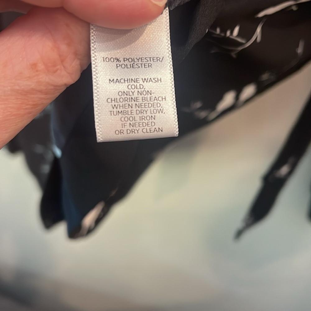 Loft. Size medium. Women’s top. Black with white birds. Whimsical. Work wear. - Picture 6 of 7